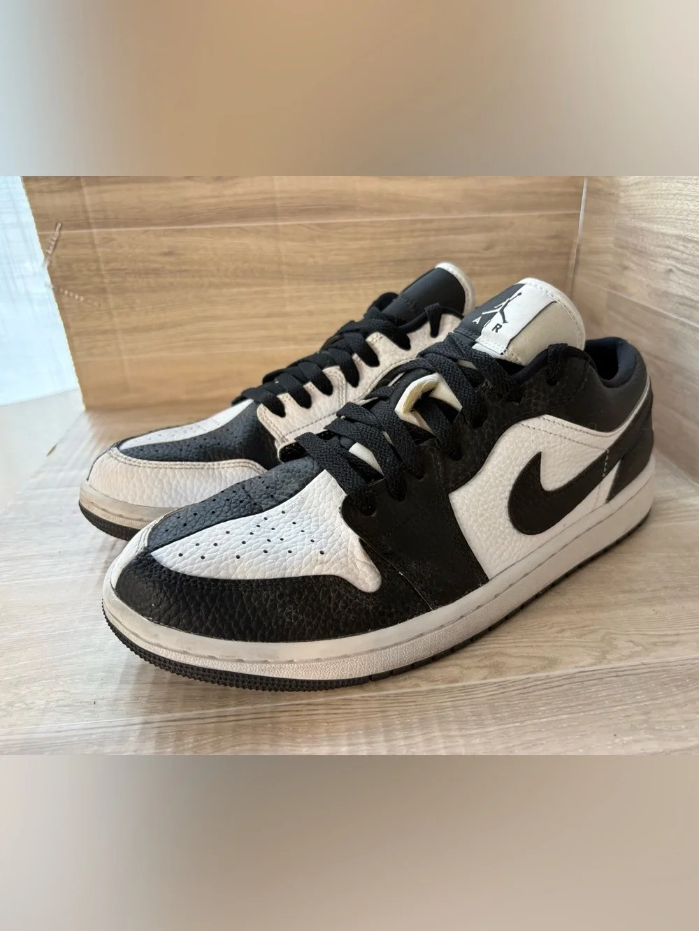 Nike Air Jordan 1 Low SE Homage White Black Split Shoes DR0502-101 Women's 10.5 - Picture 6 of 14